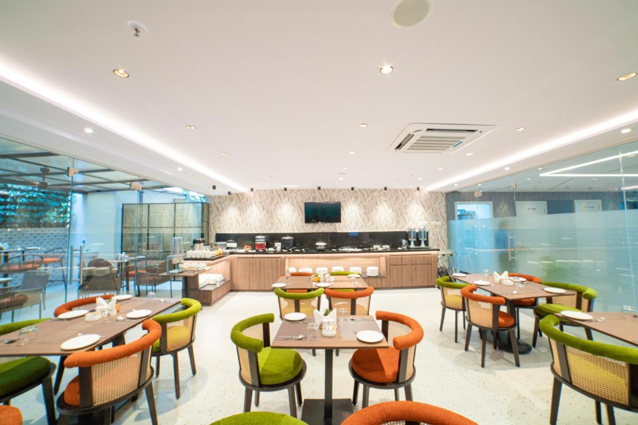 The Beacon Hotel Visakhapatnam Esterno foto