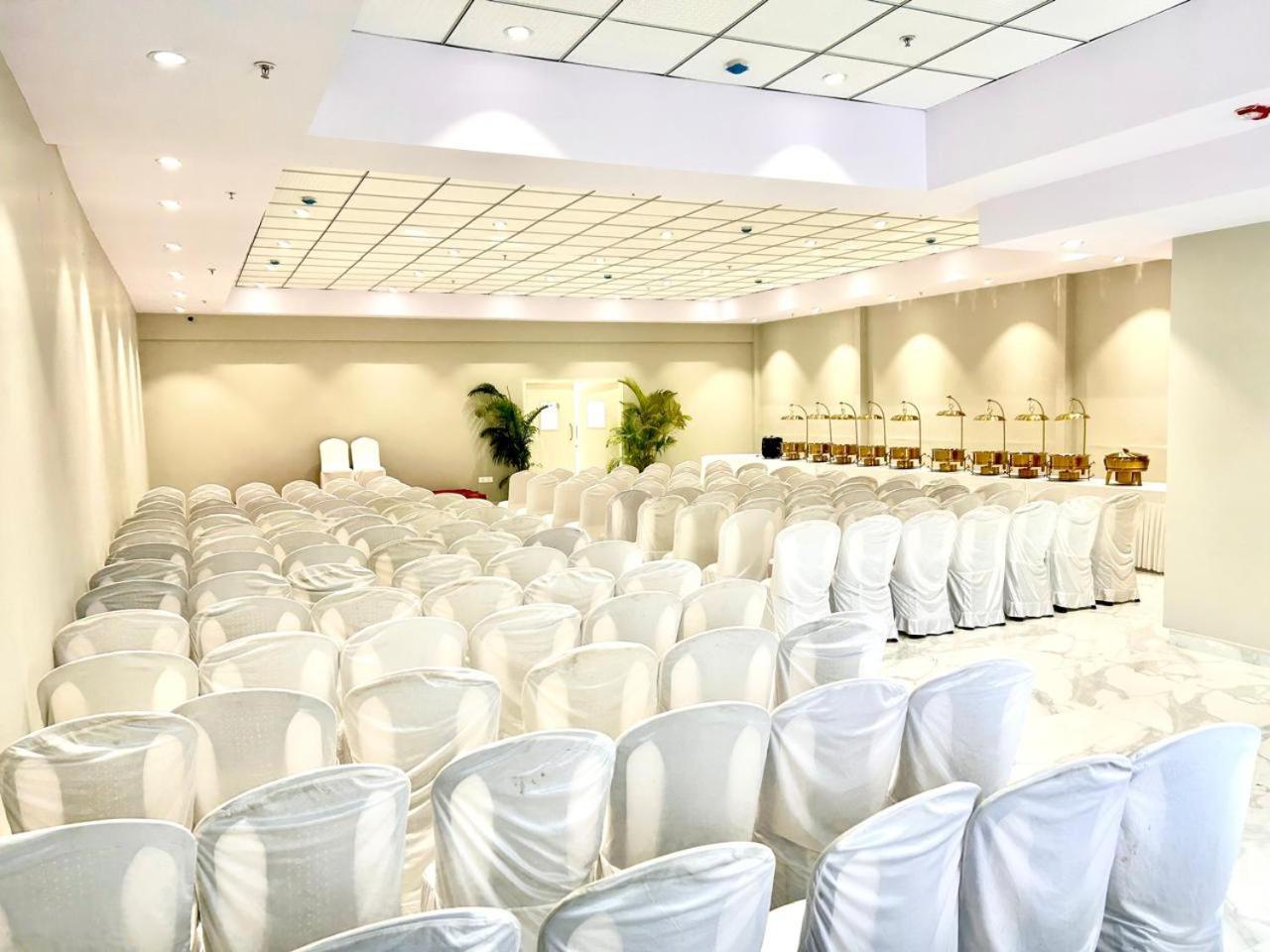 The Beacon Hotel Visakhapatnam Esterno foto
